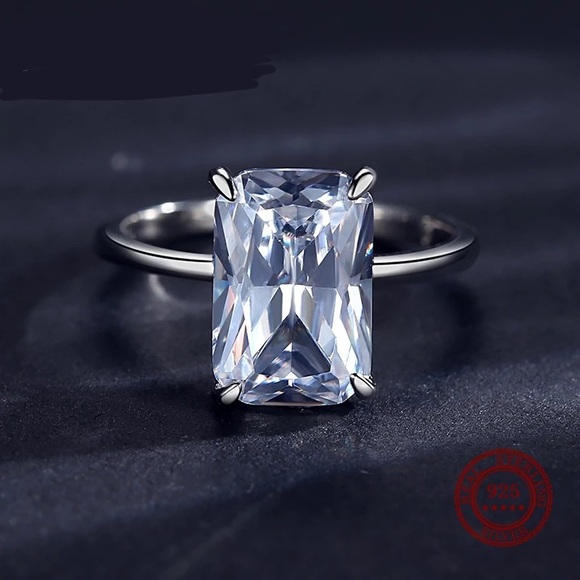 5.34Ct EMERALD Cut VVS Horizontal Setting Solitaire 925 Ring Size 5 - Picture 10 of 17